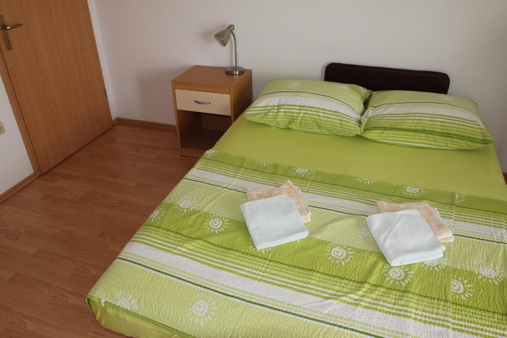 Apartments Marinko Stari Grad  Quarto foto
