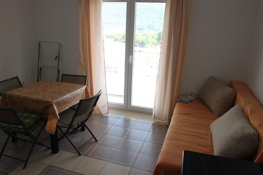Apartments Marinko Stari Grad  Quarto foto